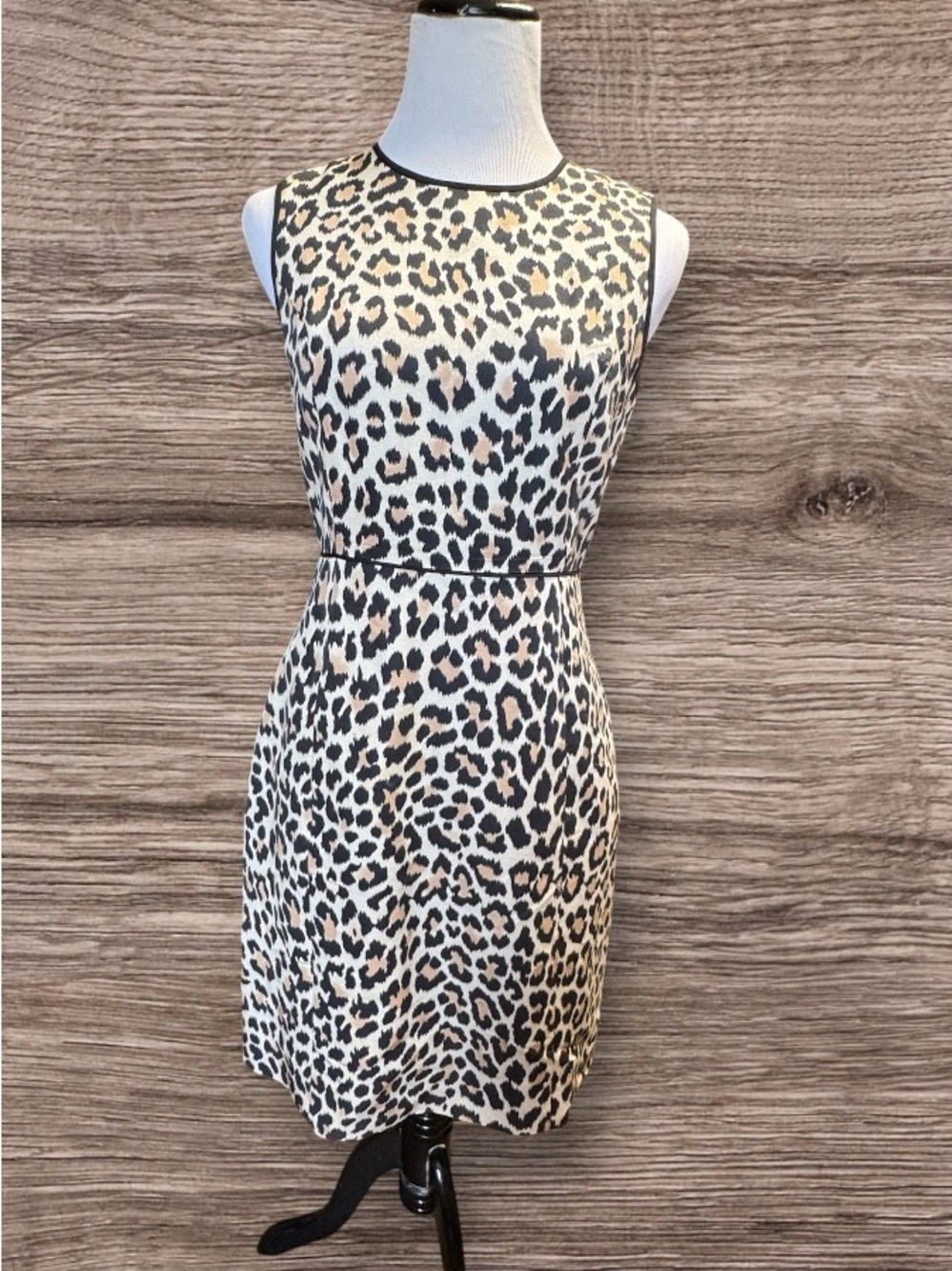EUC Kate Spade Paulina Dress in Day Disco Sleeveless Sheath Animal Print Silk 8
